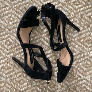 CLOSET CLEANOUT 👋 Steven Black Suede Heels with Zipper back tassel